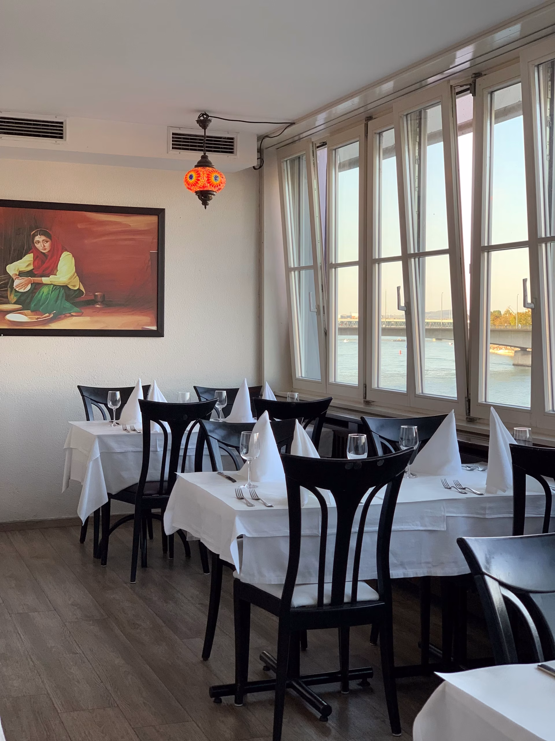 Restaurant Innenbereich New Bombay Basel